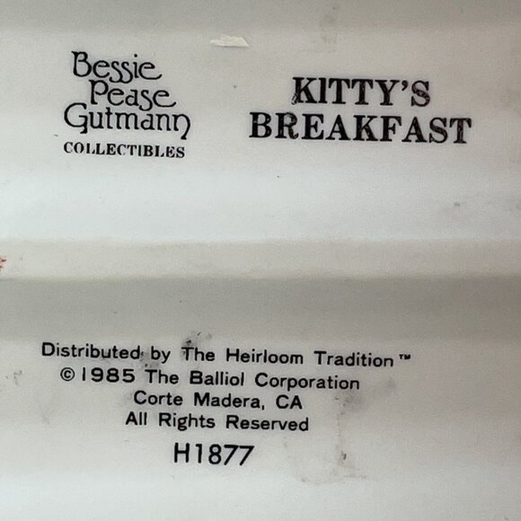 Vintage Porcelain Figurine Boy Feeding Cat Bessie Pease Gutmann 1985 Taiwan - Picture 9 of 12